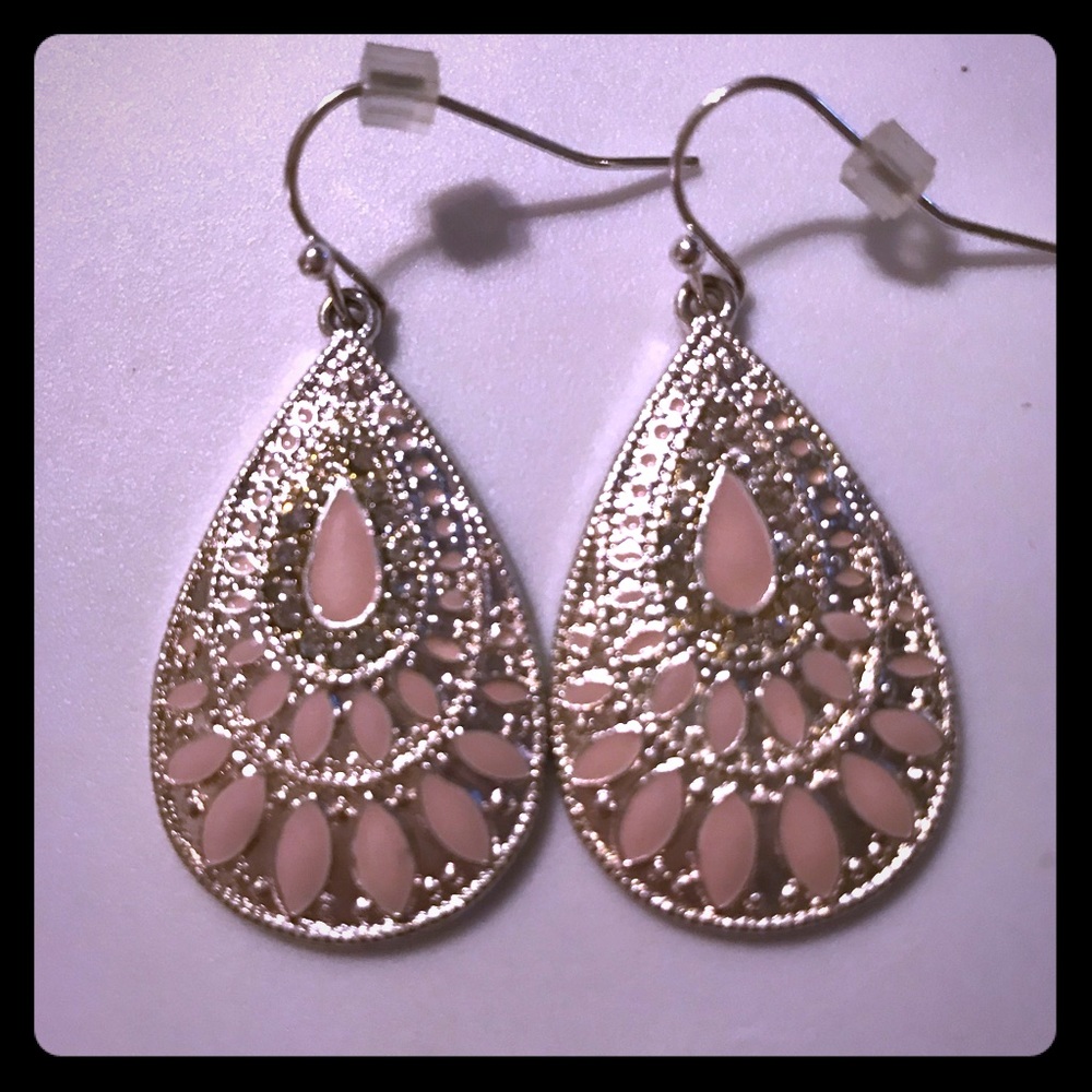 Cute silver and pink earrings!
